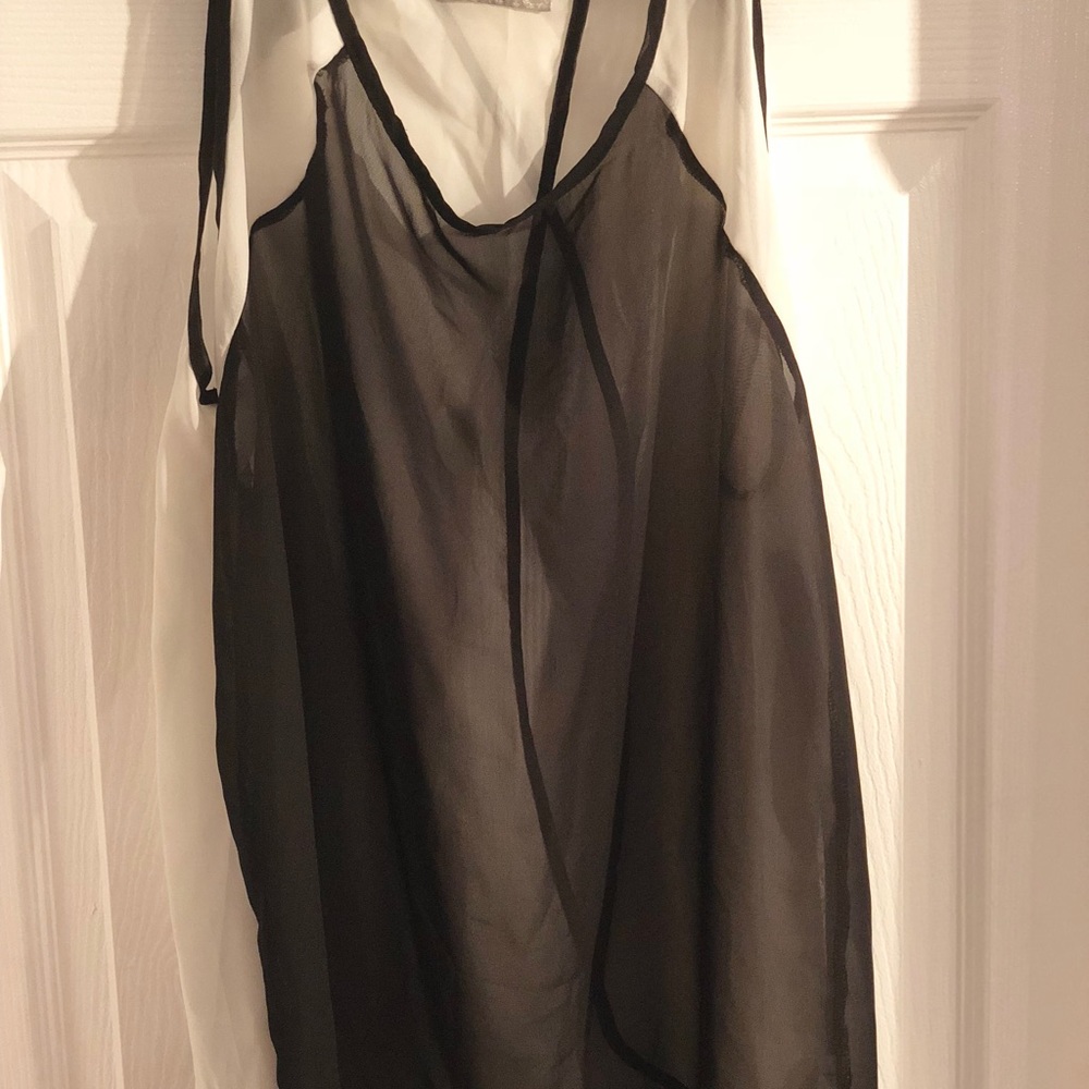 NWOT sheer tank - Picture 4 of 5